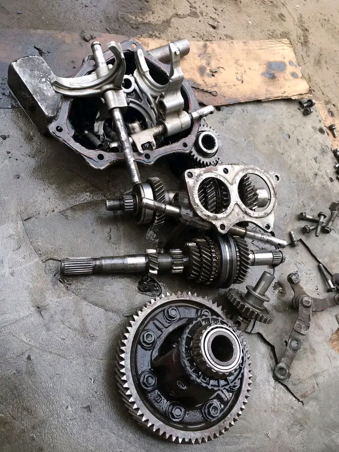 RÉVISION PROFESSIONNELLE DE BOÎTES DE VITESSES À GOMA