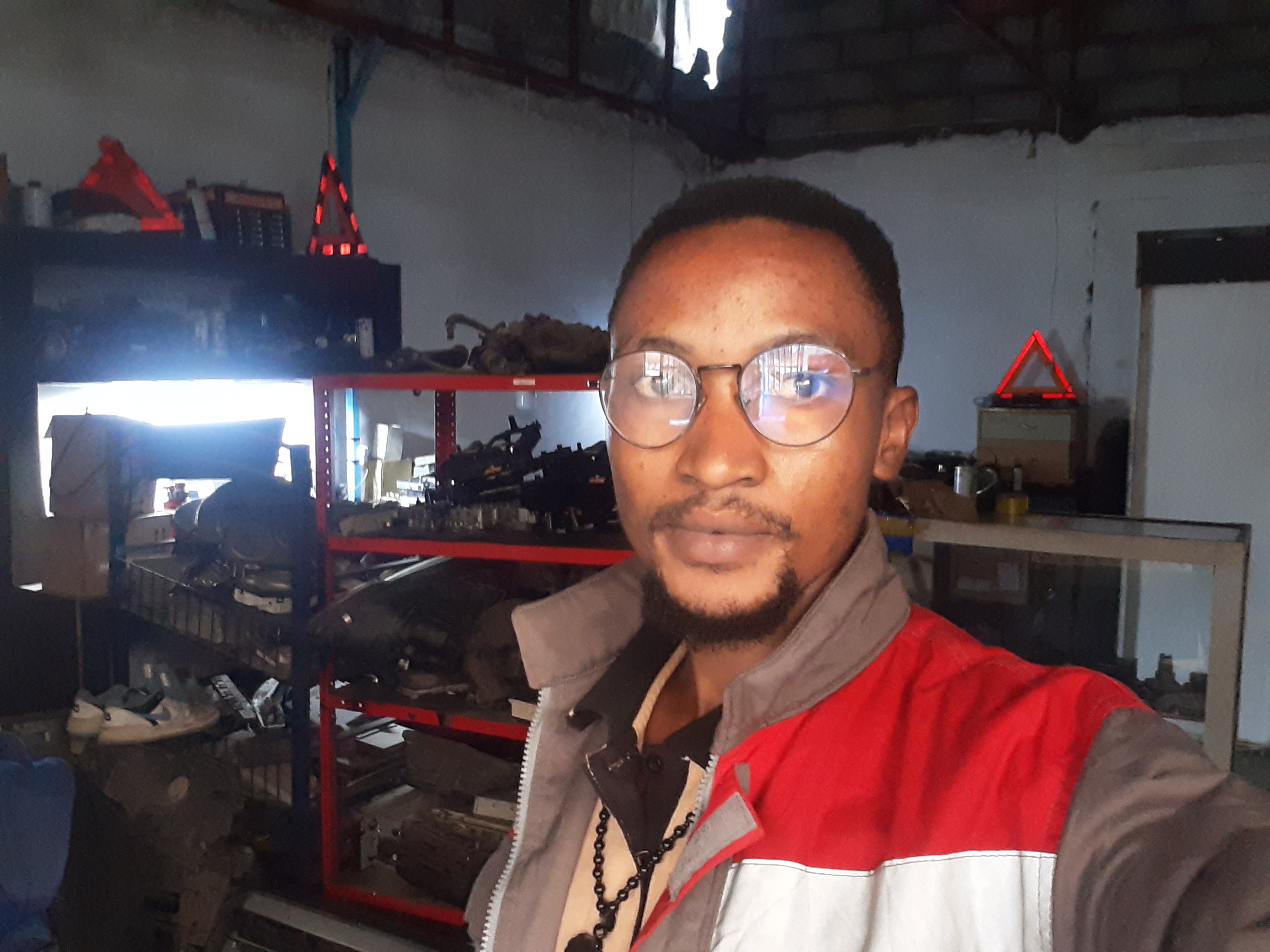 FORMATION & SAVOIR-FAIRE : 5 COMPÉTENCES ESSENTIELLES D’UN BON TECHNICIEN AUTOMOBILE