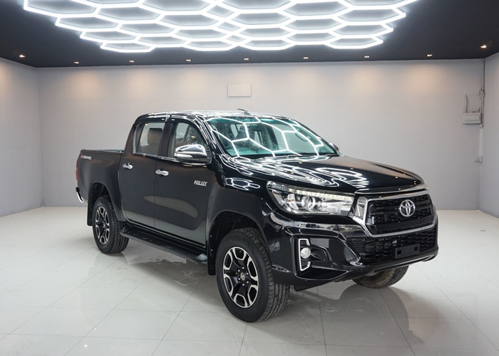 TOYOTA HILUX DOUBLE