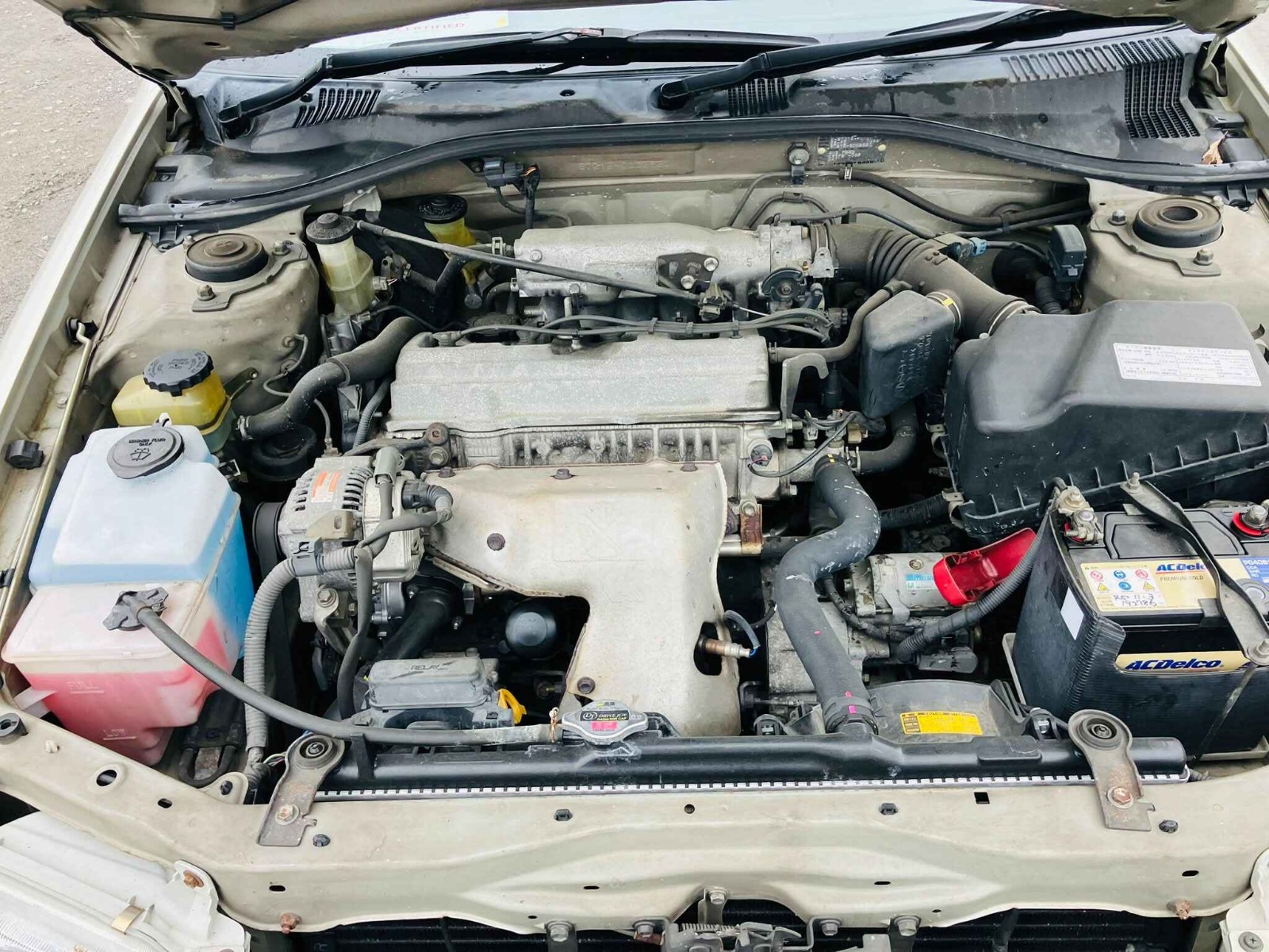Photo 2 — TOYOTA CORONA PREMIO