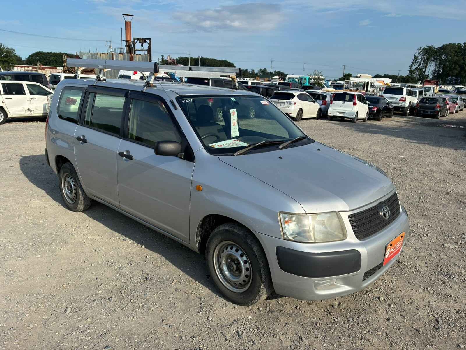 Photo 5 — TOYOTA 4WD SUCCEED