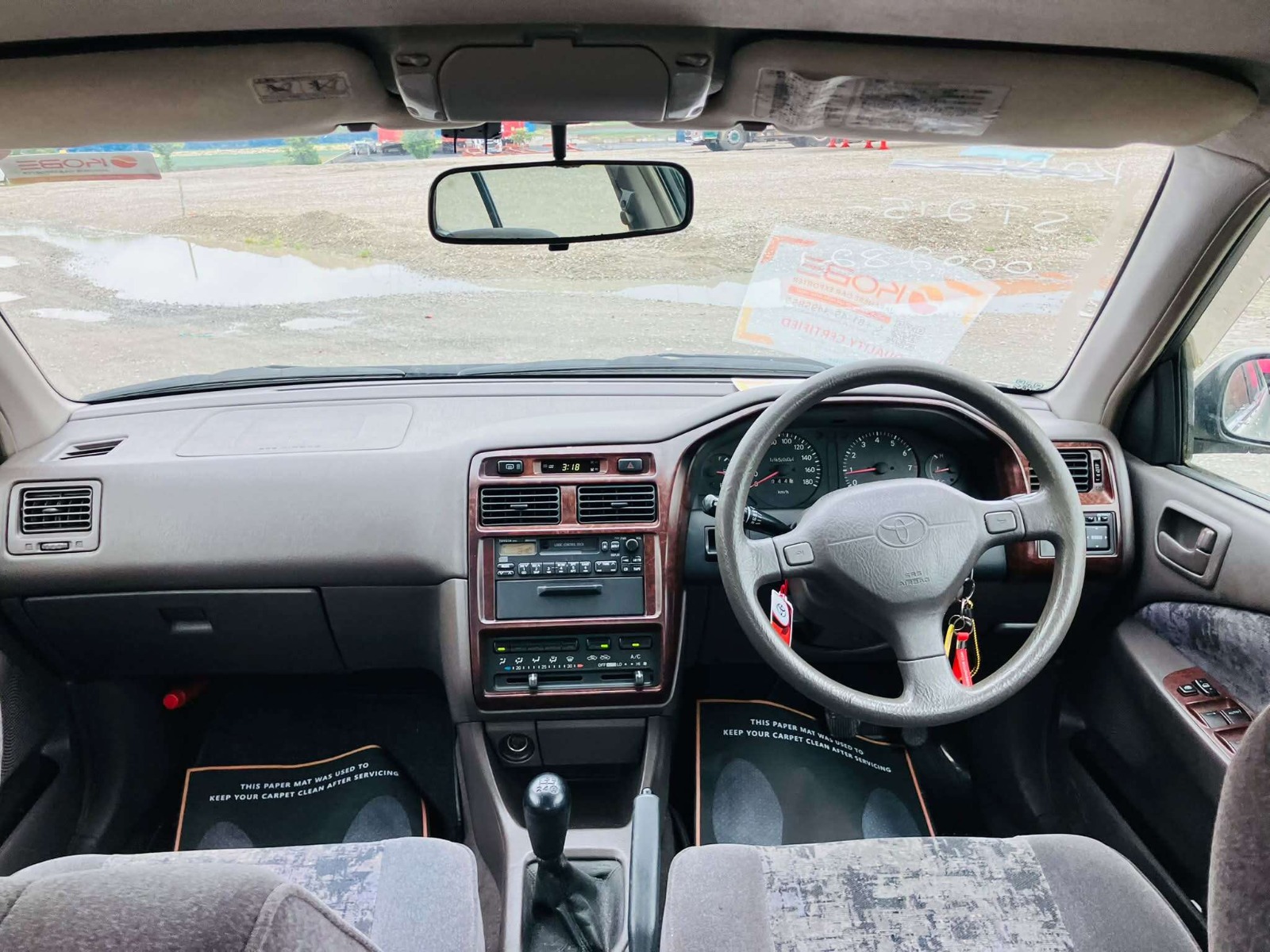 Photo 1 — TOYOTA CORONA PREMIO