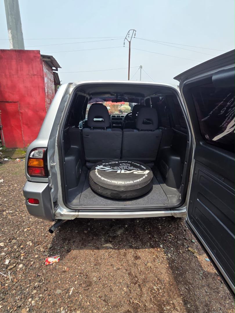 Photo 4 — RAV4