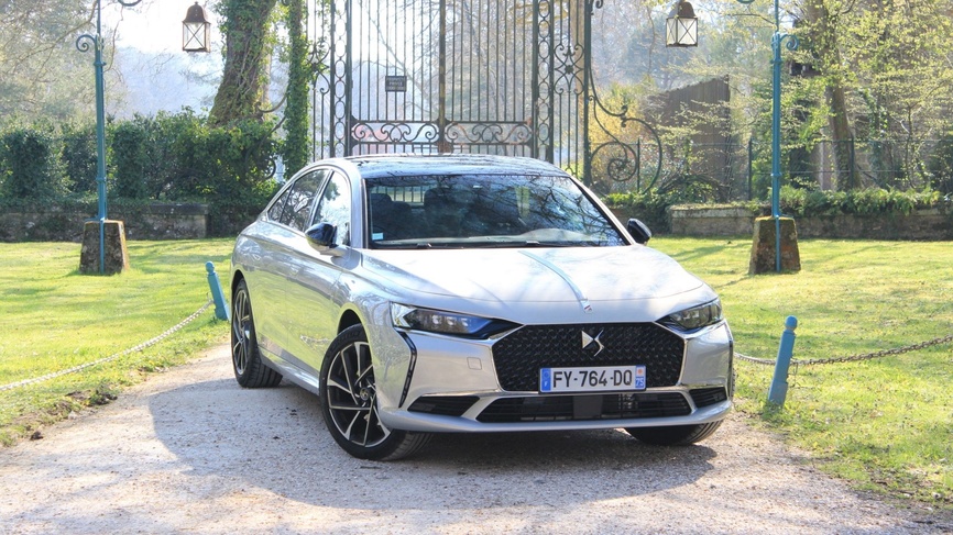 BERLINE/SEDAN